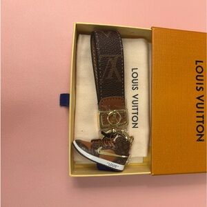 Mini sneaker Monogram Brown Key Holder with Gold Details